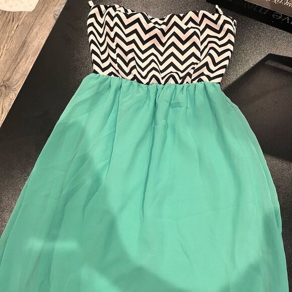 Cantata Black and White Striped Tube Top Sleeveless Dress W/ Blue Bottom Womens - Picture 2 of 5